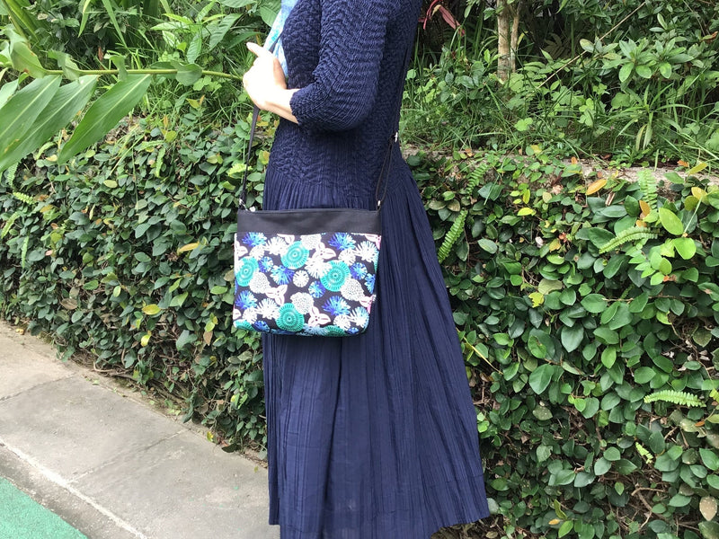 ショルダーバッグ