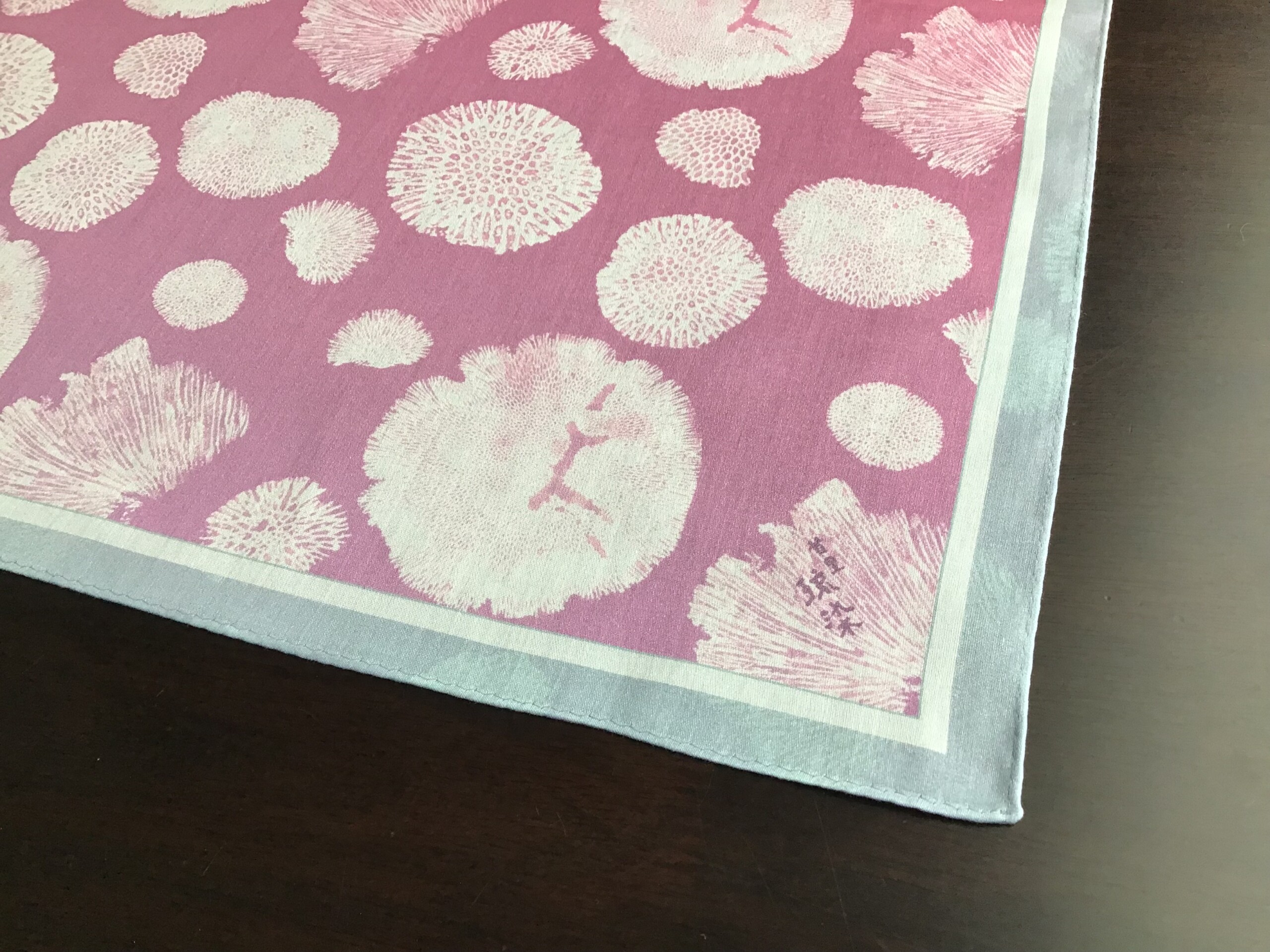 handkerchief_km_pk