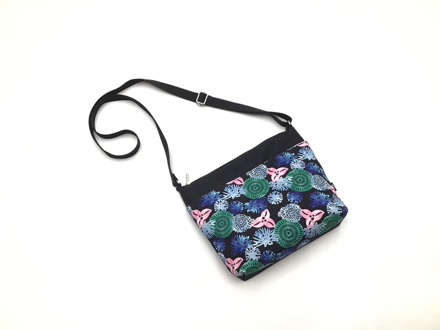 shoulderbag_kh_bk