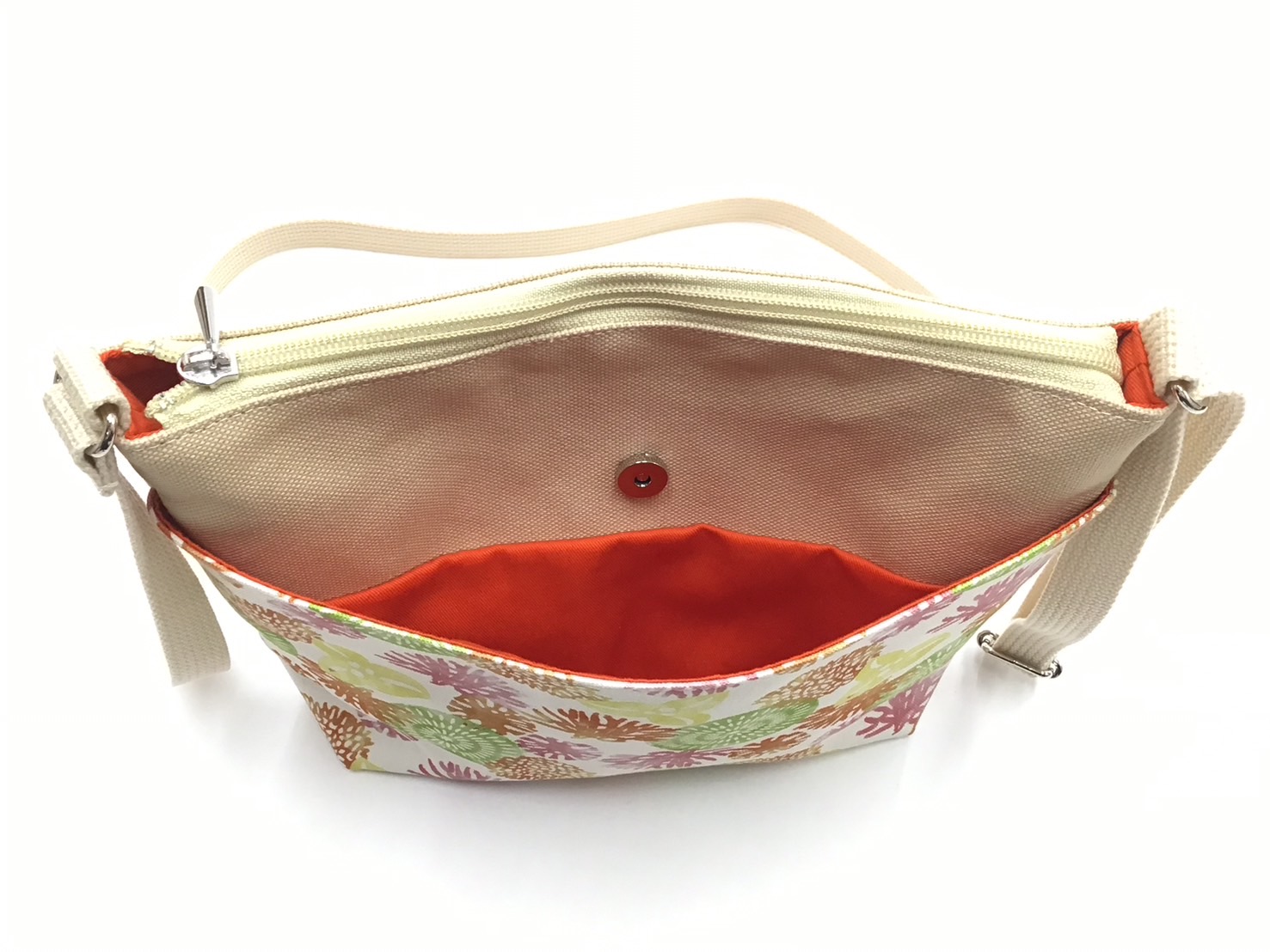 shoulderbag_kh_wh