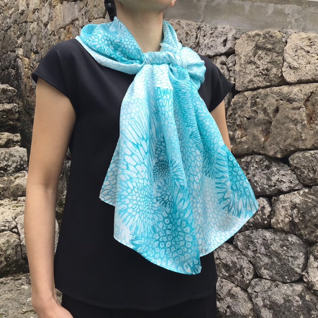 largesilkscarf_co_tu