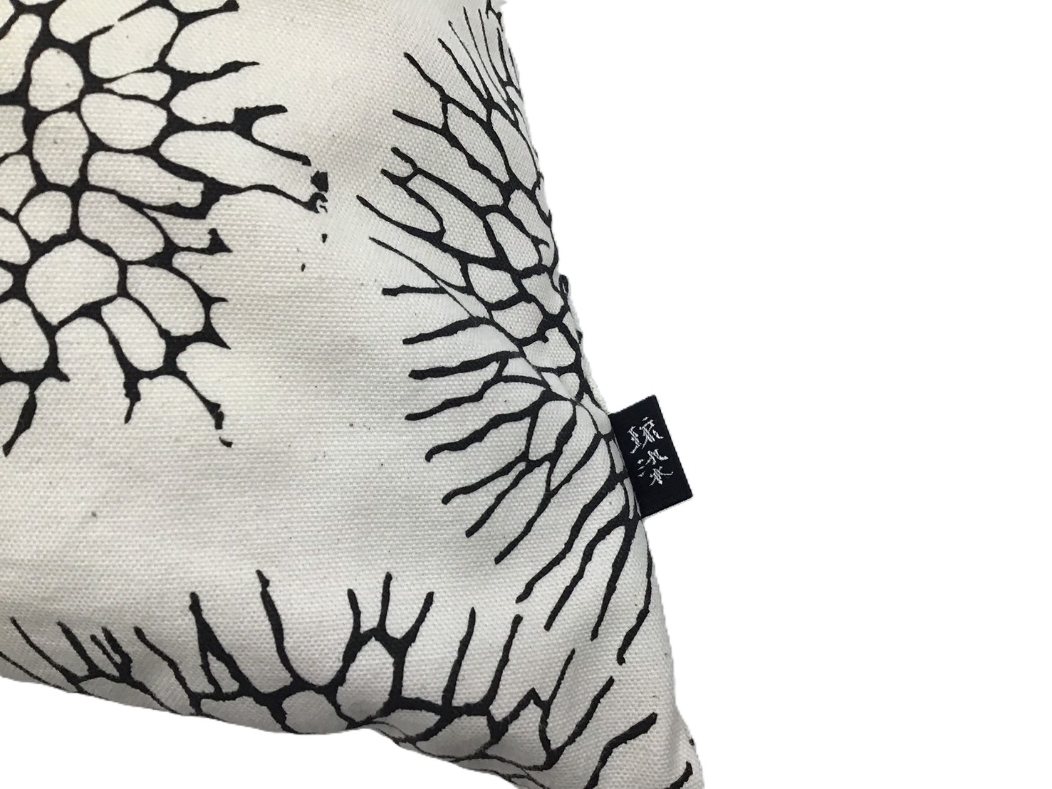 cushion-cover_km_wh