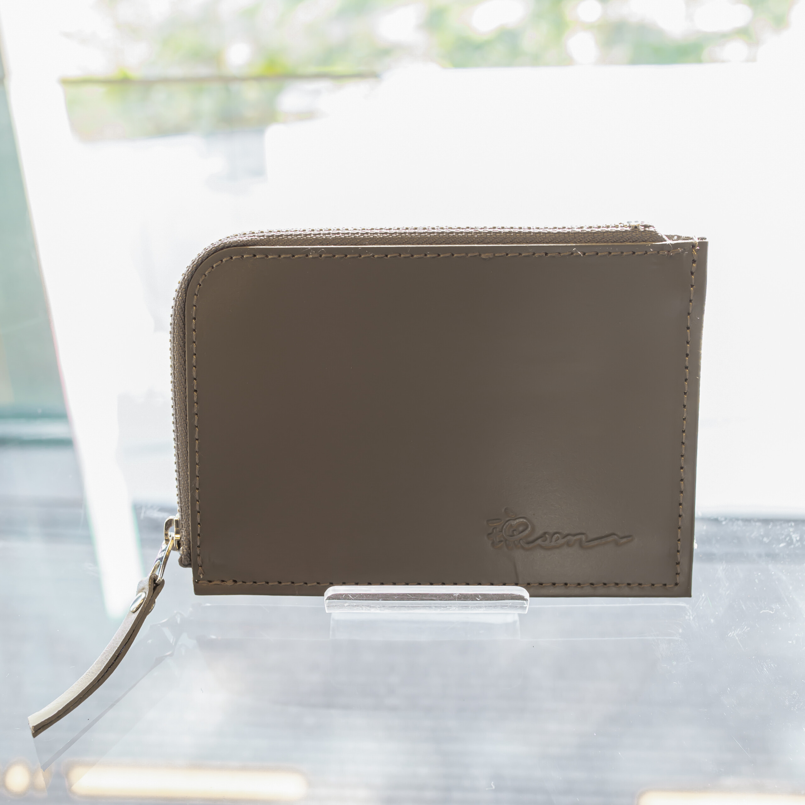 KANA-SANGO ガラスレザー財布 グレージュ