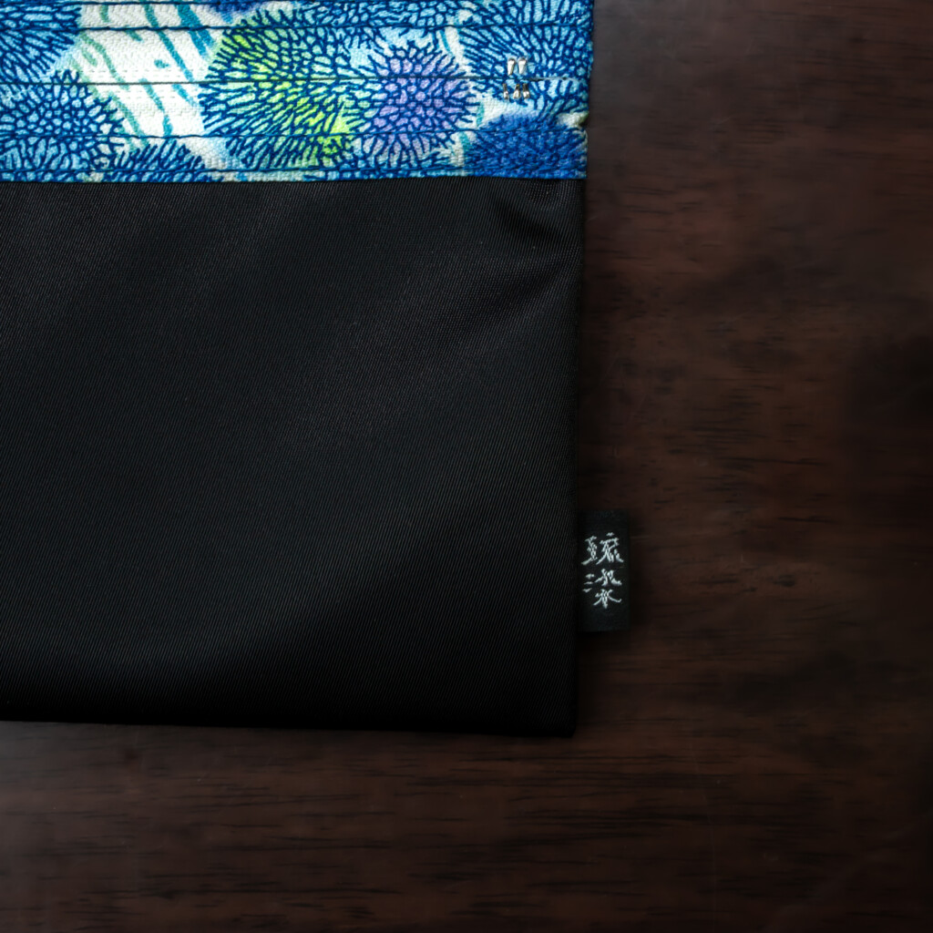 sango_zip_pouch_bk_bl