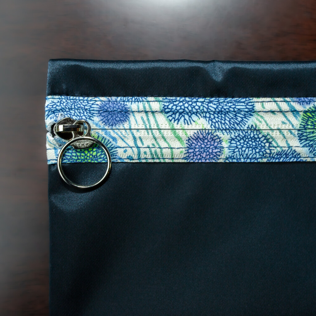 sango_zip_pouch_nv_bl