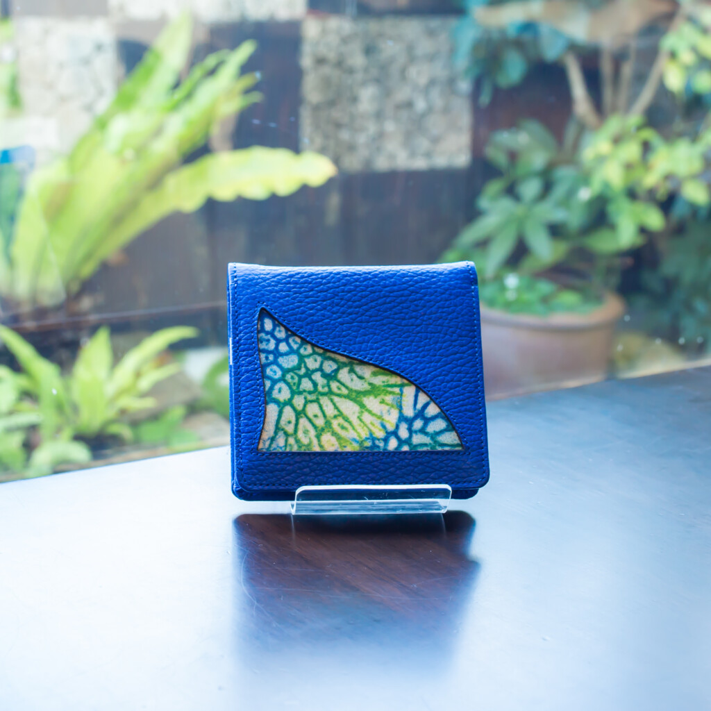 sango_dyed_bifold_wallet_bl