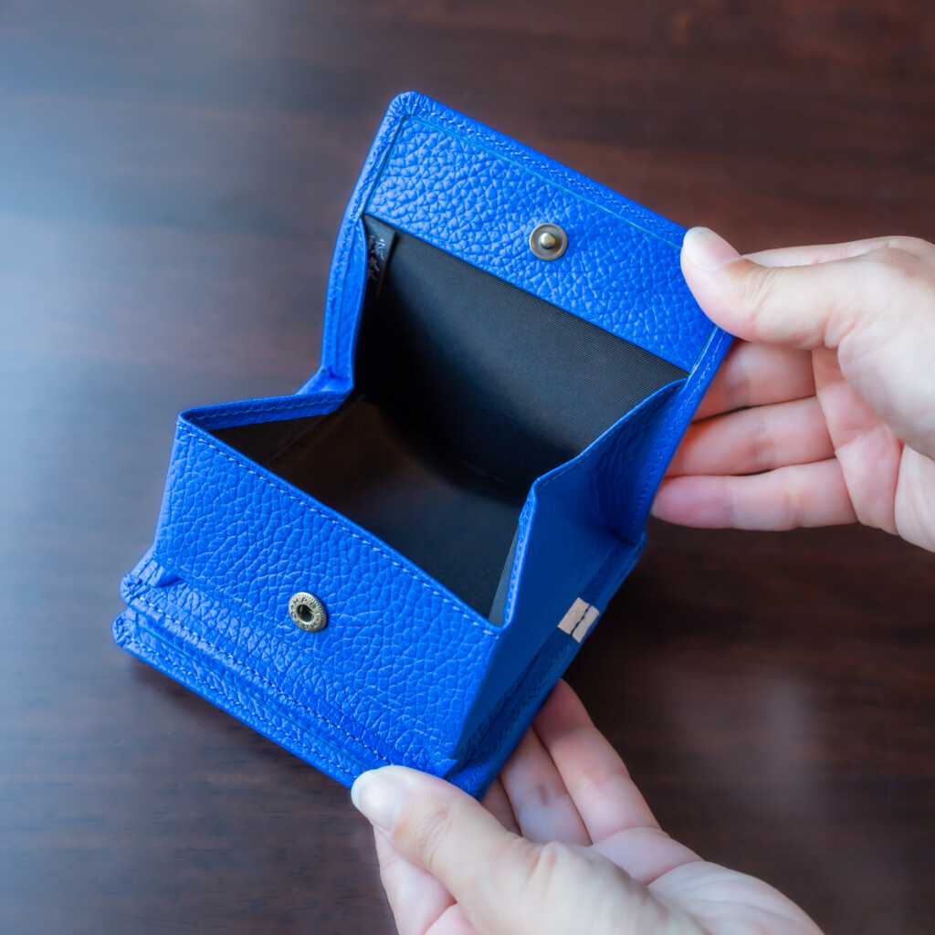 sango_dyed_bifold_wallet_bl