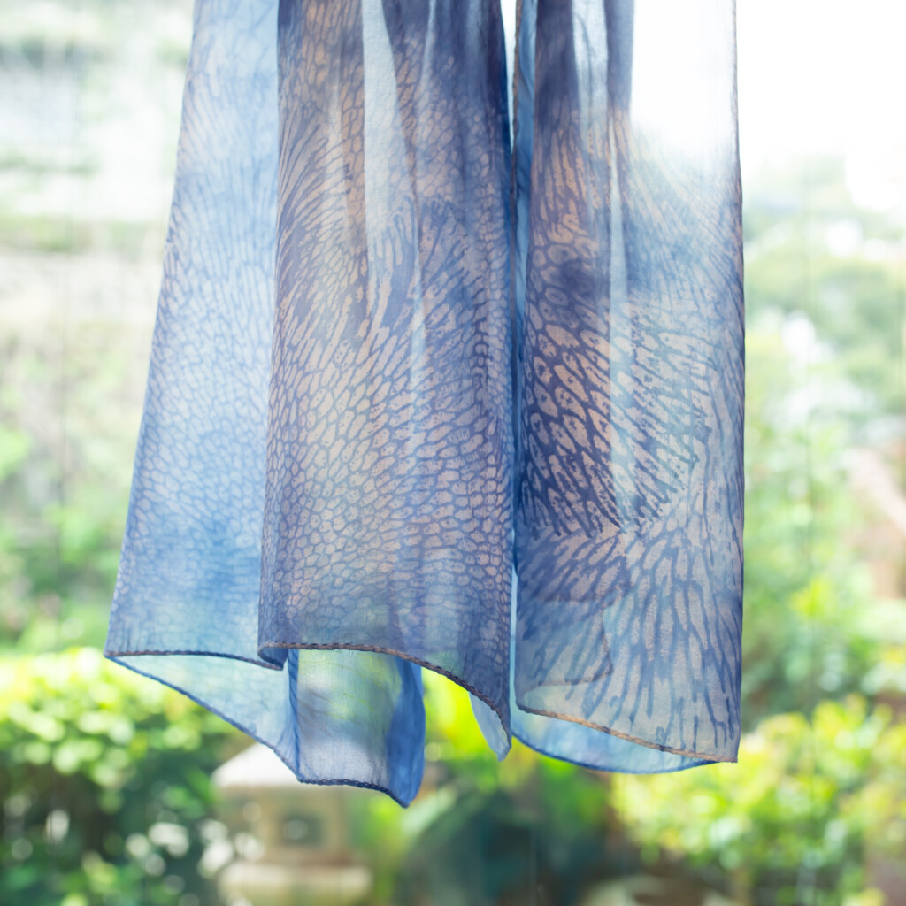 sango_dyed_silk_chiffon_scarf_nv